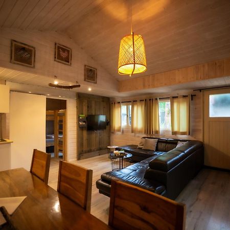 Chalet De Bosuil Zutendaal Exteriör bild