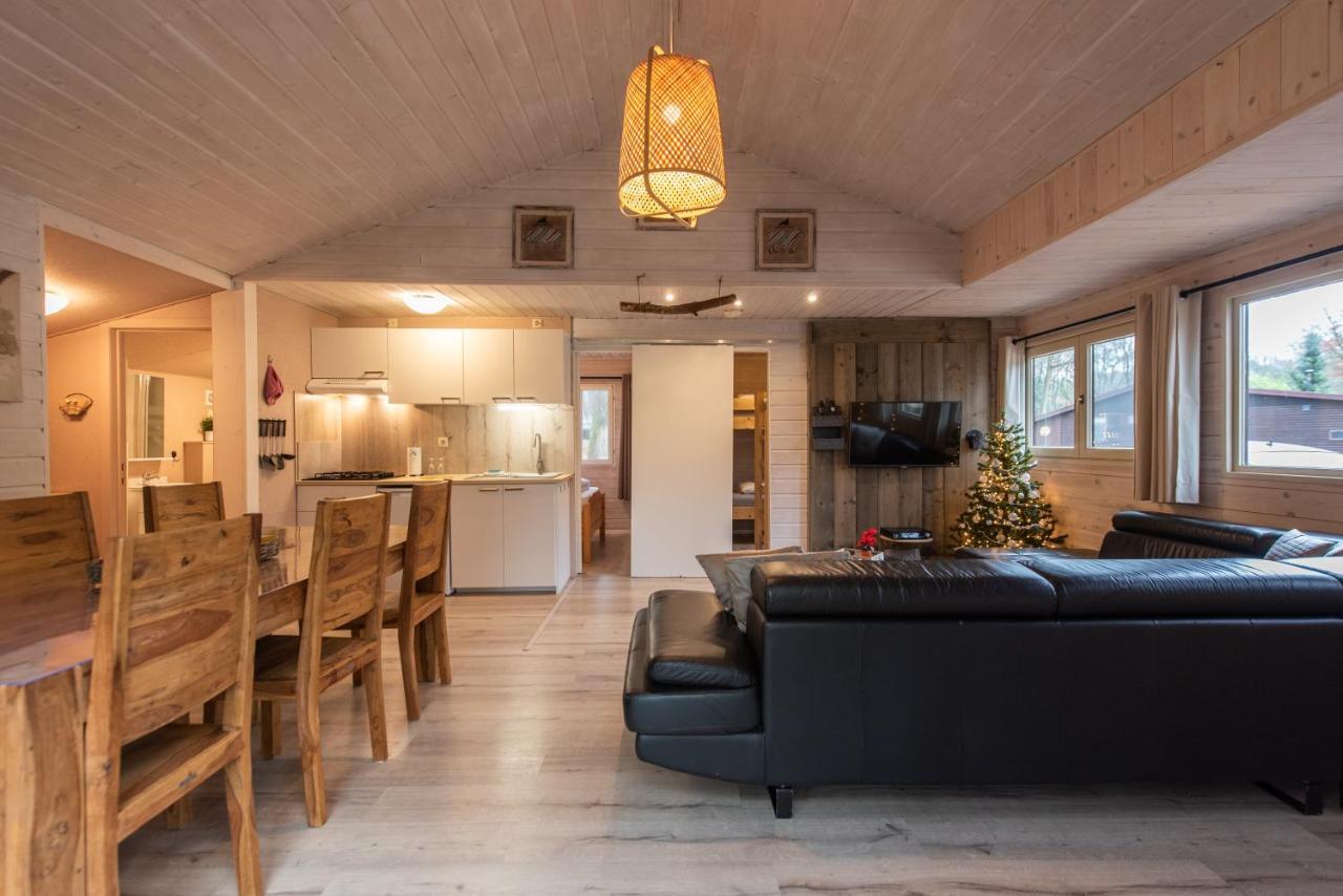 Chalet De Bosuil Zutendaal Exteriör bild