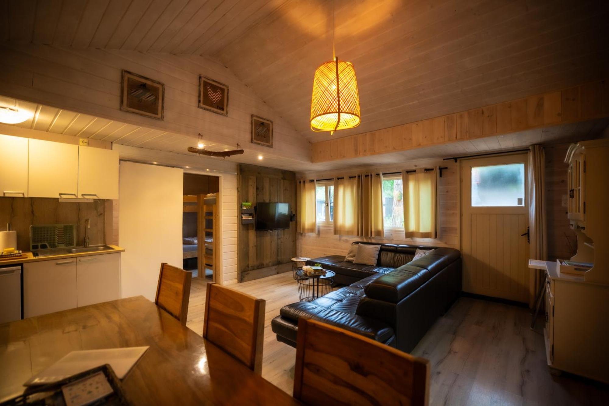 Chalet De Bosuil Zutendaal Exteriör bild